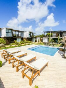 Outdoor Inground Swimming Pools: Design, Cost & Maintenance Guide 2025