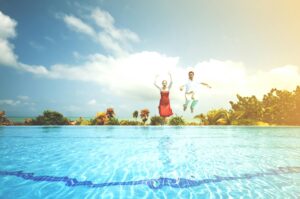 Does Lightning Strike Outdoor Swimming Pools? 