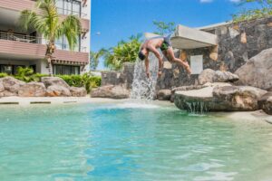 Ideal Outdoor Swimming Pool Temperature: Best Guide 2025