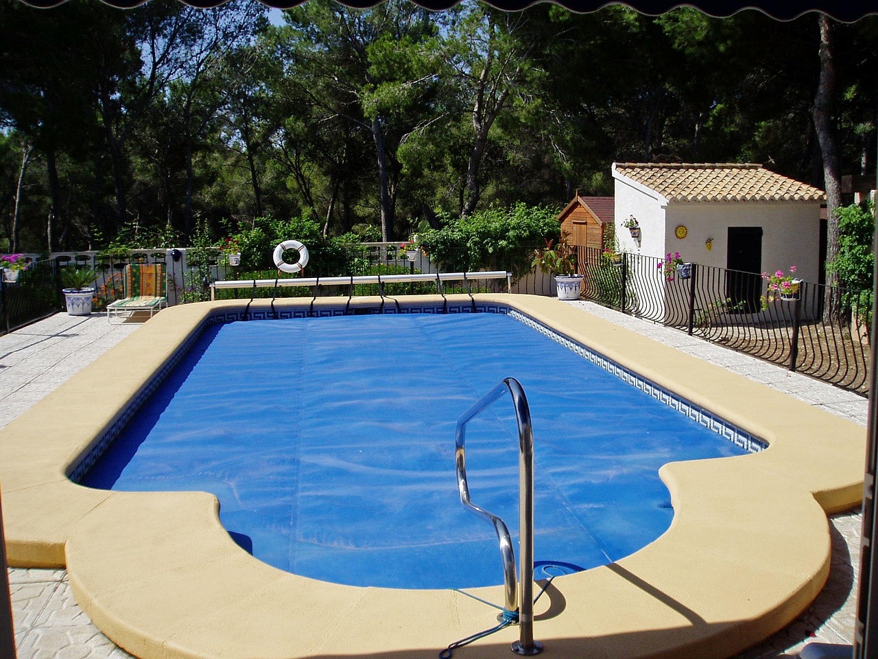 Outdoor Swimming Pool Ideas