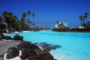 Outdoor Pool Fencing Ideas: Stylish, Safe & Functional Designs