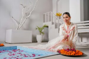 How does an indoor pool work?