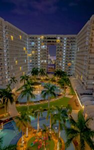 How to Keep an Outdoor Pool Warm at Night: Best Methods & Tips