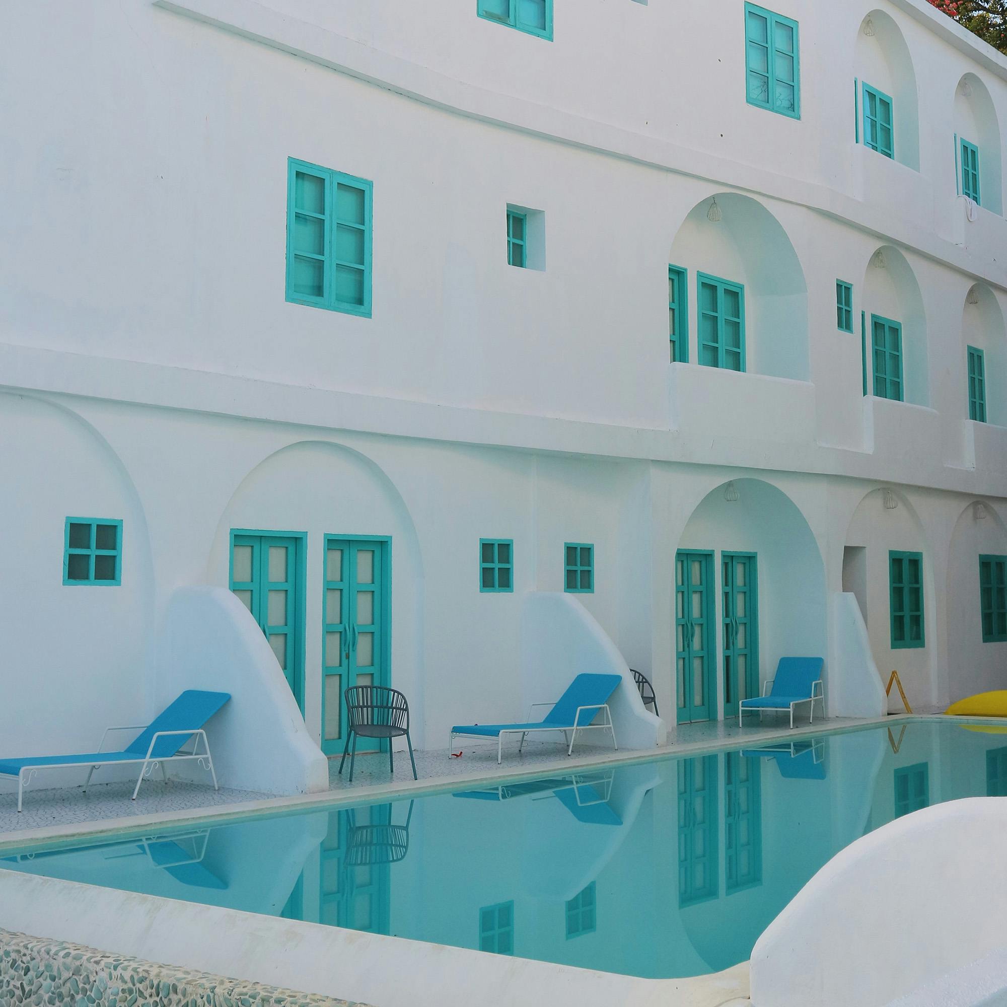 Outdoor Pool Cost Per Square Foot: Price Guide & Factors