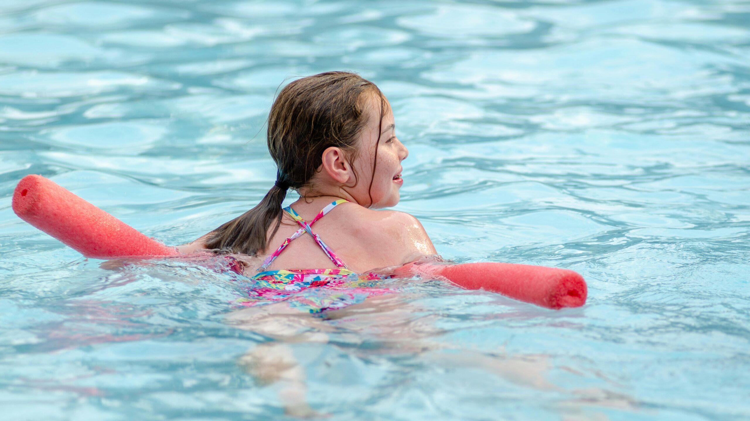 Benefits of Outdoor Swimming Pools for Health, Fun & Lifestyle