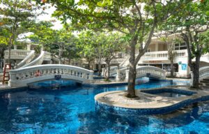 Indoor Plunge Pool: Design, Cost & Space-Saving Benefits