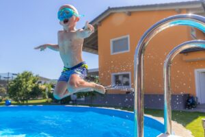 Skinny Dipping Outdoor Pool: Safety, Privacy & Fun