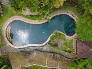 Unique Outdoor Pool Design Ideas: Creative Backyard Pools for Modern Homes