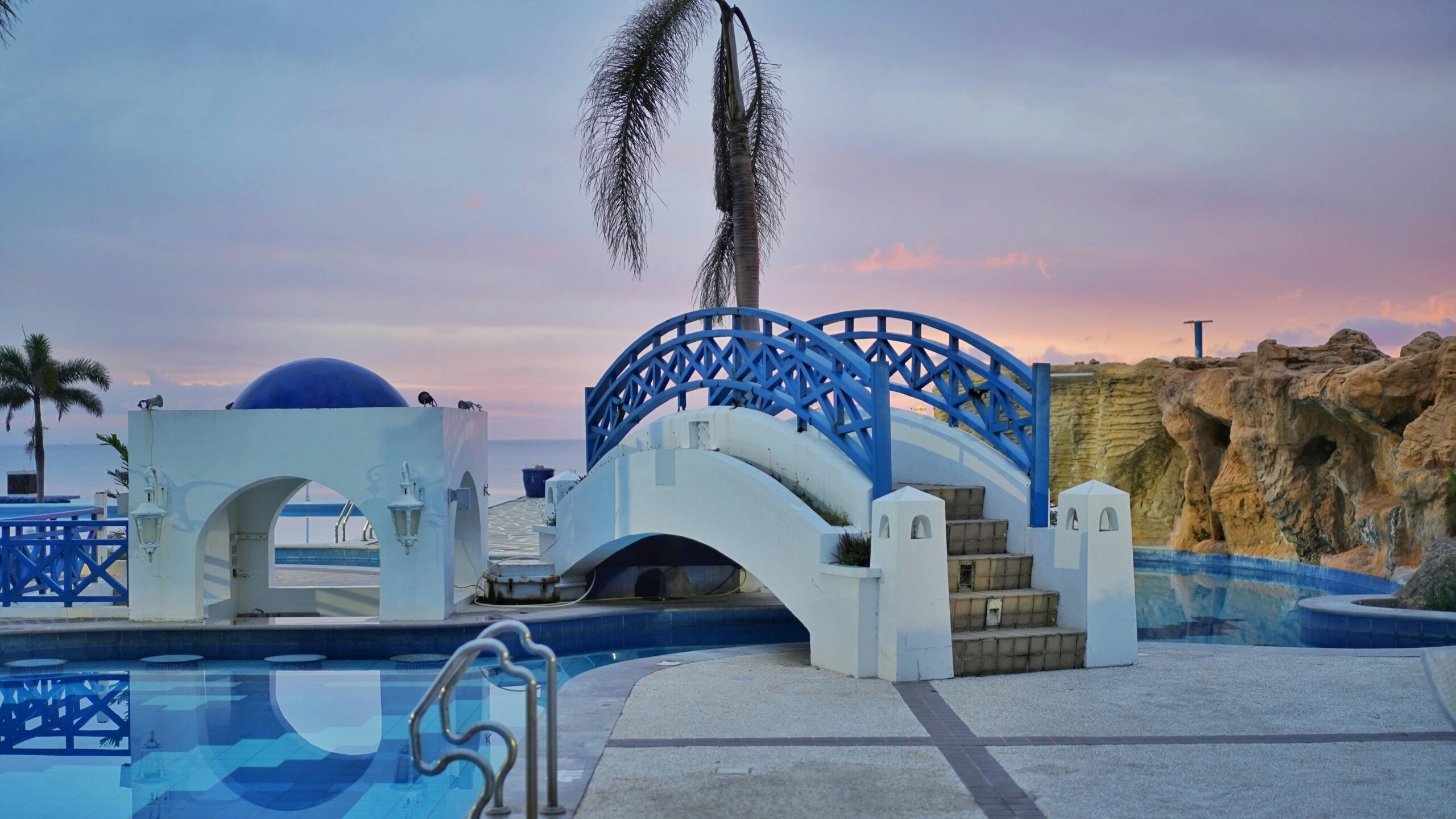 Mediterranean-Style Outdoor Pool Ideas for a Luxe Backyard