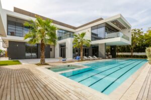Exclusive Pool Design Ideas for Luxurious Outdoor Living