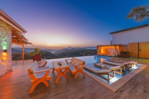 Exclusive Pool Design Ideas for Luxurious Outdoor Living