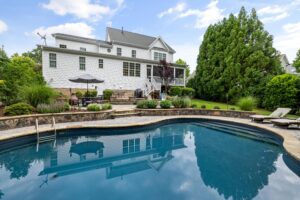 Best Pool Builders for Smart Pool Automation & Modern Backyard Tech