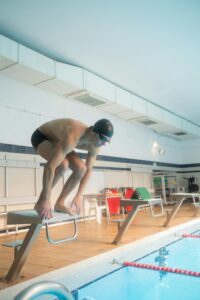 Can you swim in an indoor pool when it's lightning?