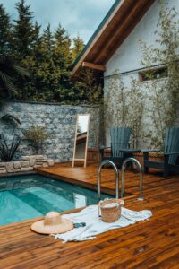 Outdoor Swimming Pool Decorations: Stylish Ideas & Tips