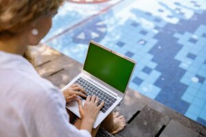 Best Pool Builders for Smart Pool Automation & Modern Backyard Tech