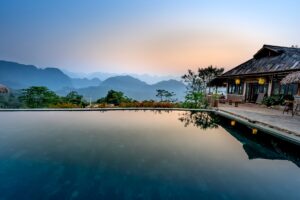 Resort-Inspired Pool Ideas for a Luxury Backyard Retreat