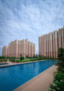 Apartment Swimming Pool Guide: Benefits, Features & Design Ideas